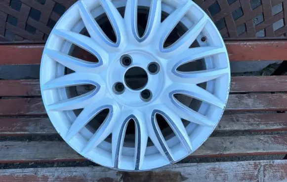 Fiat 500X R16 alloy rim 