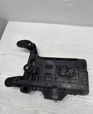 Volkswagen Golf VI Battery box tray 