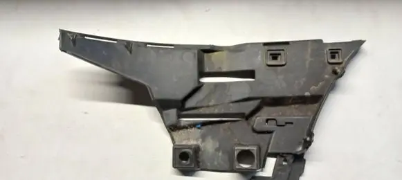 Volvo V70 Front bumper mounting bracket 09190304