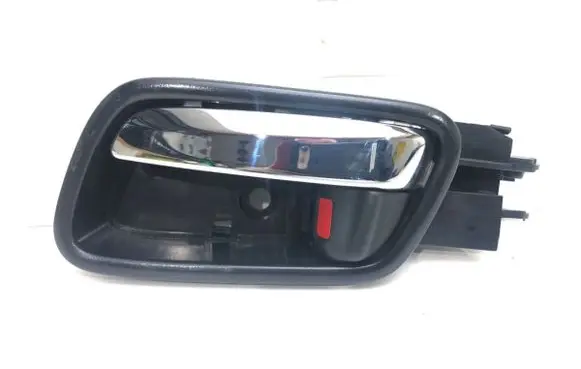 Honda CR-V Front door interior handle