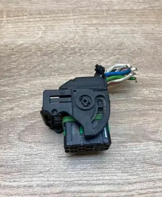 Subaru Legacy Plug wire 860790 305281