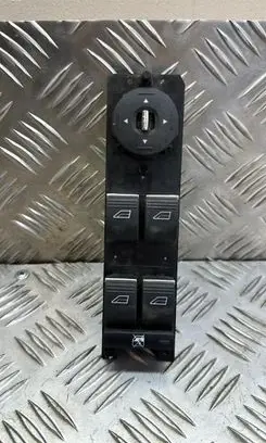 Ford Focus Electric window control switch AM5T14A132CA