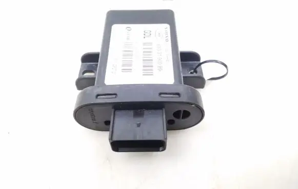 Mitsubishi Pajero Sport I Light module LCM 30782784AB