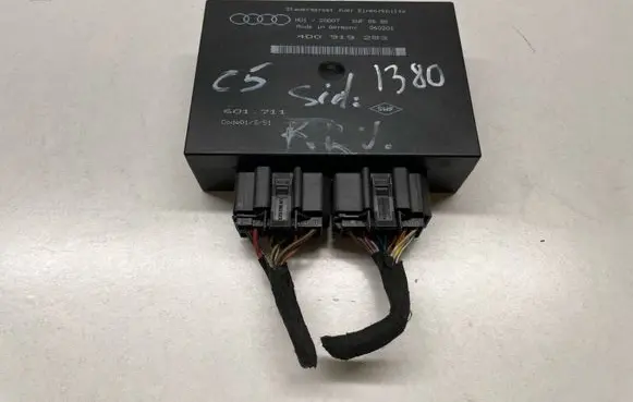 Audi A6 S6 C5 4B Parking PDC control unit/module 4D0919283