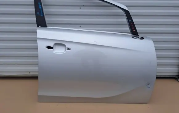 Opel Corsa E Front door 