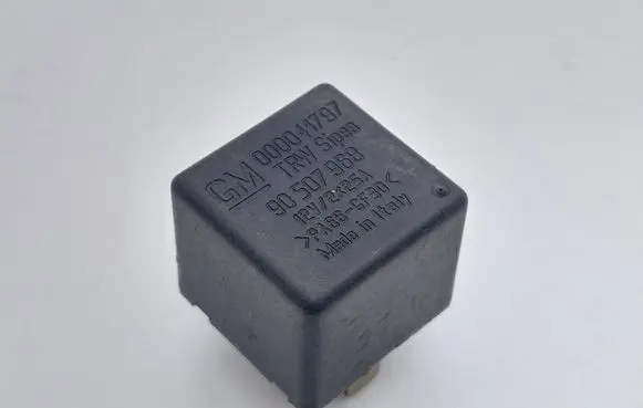 Opel Vectra B Other relay 90507968 000041797