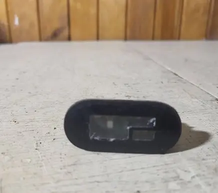 Passenger airbag on/off switch