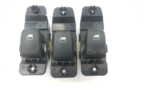 Hyundai Kona I Electric window control switch 3K552B1200