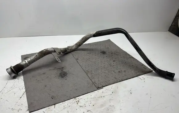 Volvo XC70 Fuel tank filler neck pipe 30792111