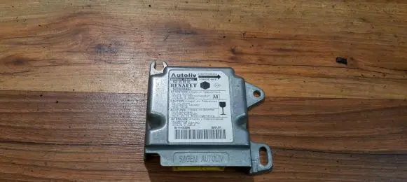 Renault Kangoo I Airbag control unit/module 8200098402 600589600