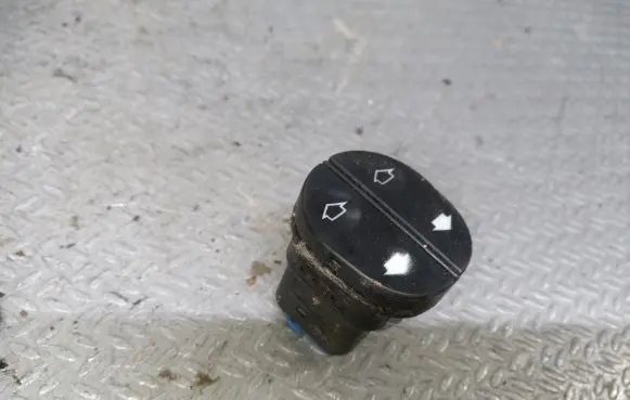 Ford Fiesta Electric window control switch