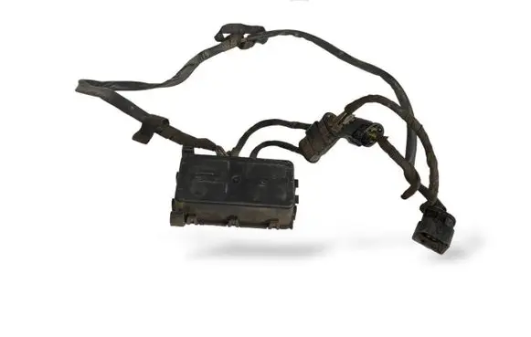 BMW 5 E39 Coolant fan relay 6921354 67326921354