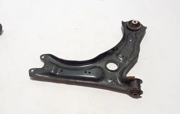 Skoda Kamiq Front lower control arm/wishbone 2Q0407151D