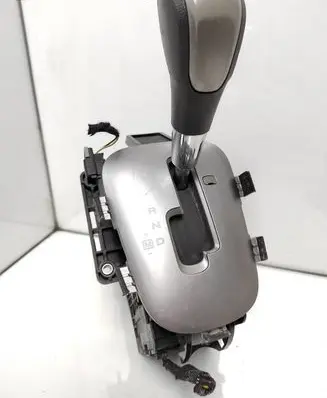 Chevrolet Orlando Gear shifter/selector 13353700 11D12L3 S08388