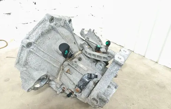 Fiat 500X Manual 5 speed gearbox 55268468