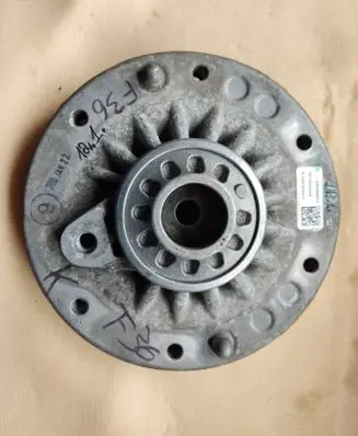 BMW 4 F36 Gran coupe Front upper strut mount 6869889 31306869889