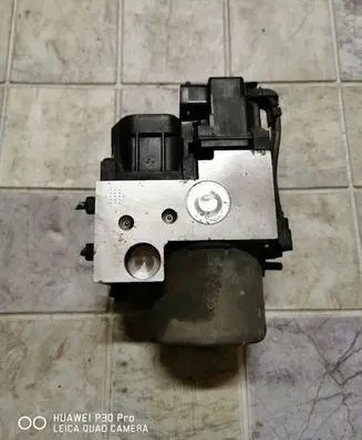 Subaru Legacy ABS Pump 27531AC05A 381961011535