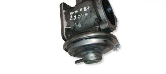 BMW 1 E81 E87 EGR valve 70045009