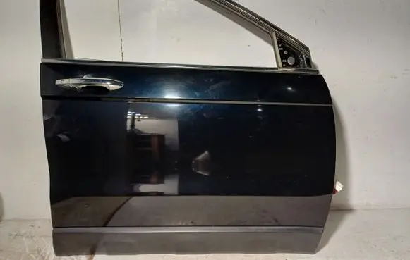 Honda CR-V Front door