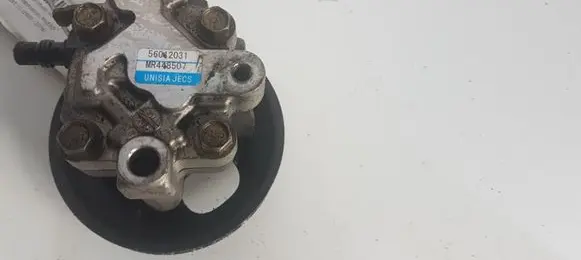 Mitsubishi Pajero Sport I Power steering pump 56012031 MR448507