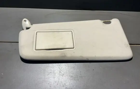 Land Rover Freelander 2 - LR2 Sun visor 