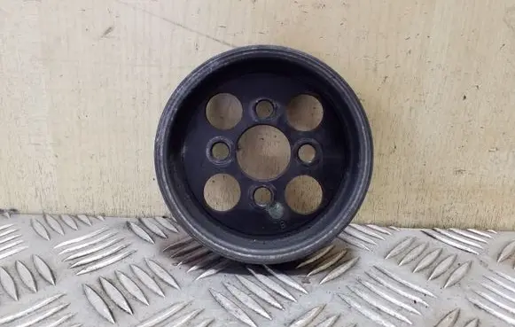 Volvo S80 Power steering pump pulley 30731821