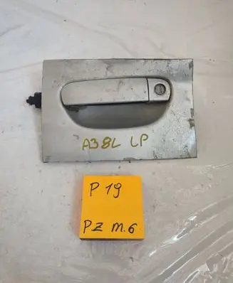 Audi A3 S3 8L Front door exterior handle 897446