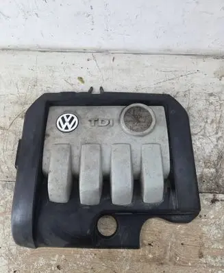 Volkswagen Touran I Engine cover (trim) 03g103925