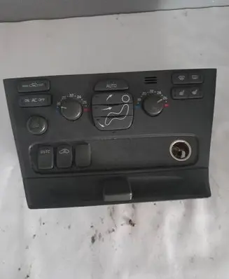 Volvo V70 Climate control unit
