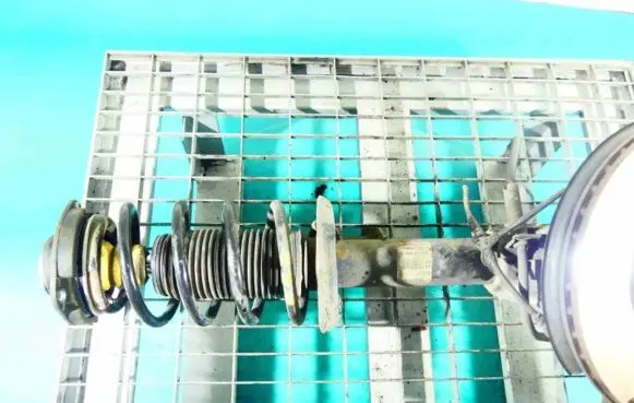 Volkswagen PASSAT B6 Front shock absorber/damper IMPRK1051424