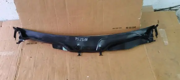 Mercedes-Benz ML W164 Wiper trim 249303