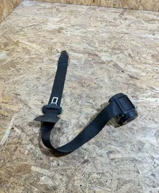 Mercedes-Benz E AMG W211 Middle seatbelt (rear) 61115701 040217 9748900