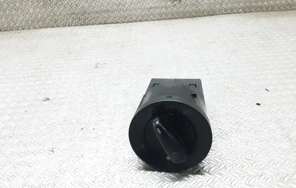 Volkswagen PASSAT B5 Light switch 1C0941531