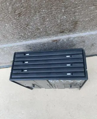 Mercedes-Benz C W203 CD/DVD changer A2036801150 E2389