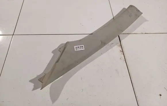 Toyota Avensis T250 (C) pillar trim 6221205020