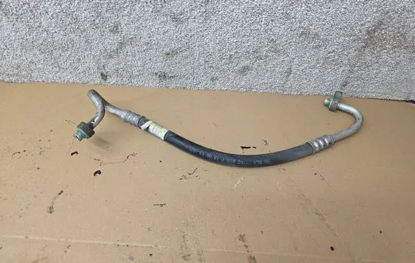 KIA Sportage Air conditioning (A/C) pipe/hose 977622Y100