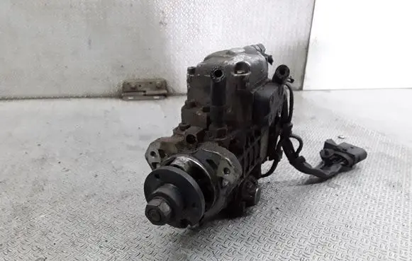 Volkswagen Golf IV Fuel injection high pressure pump 0460404977