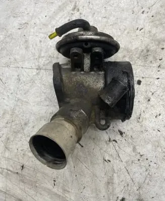 Mercedes-Benz ML W163 EGR valve a16110900754