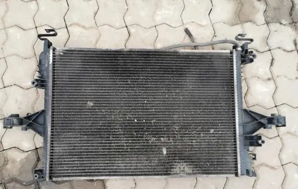 Volvo S60 Coolant radiator 876118U RA1353