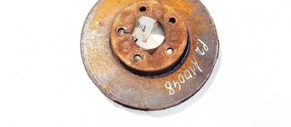 Ford C-MAX I Front brake disc ventiliuojamas