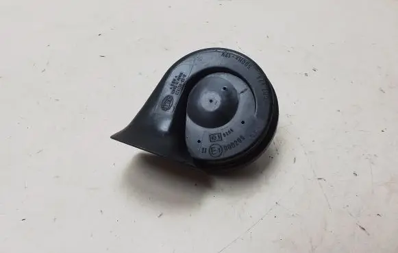 Volkswagen PASSAT B6 Horn signal E1000209