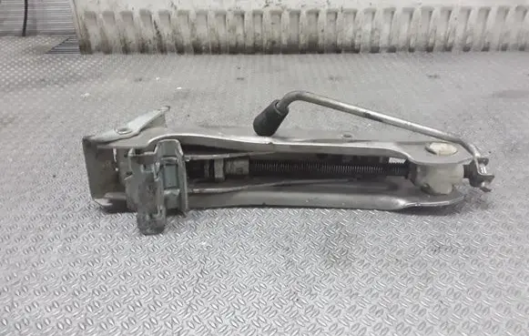 Audi A4 S4 B6 8E 8H Lift Jack 8L0011031A