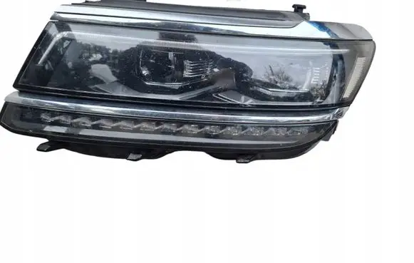 Volkswagen Tiguan Headlight/headlamp 5NB941081D