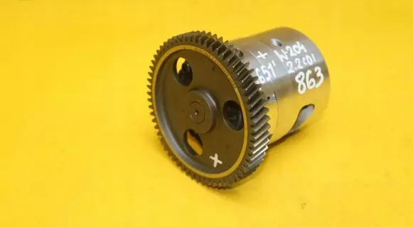 Mercedes-Benz C W204 Oil pump A6511810312