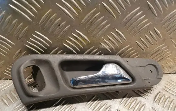 Mercedes-Benz C W203 Rear door interior handle