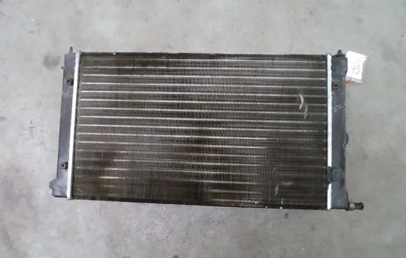 Volkswagen Jetta II Coolant radiator