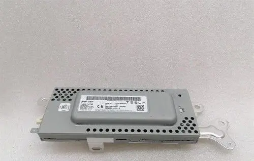 Tesla Model Y Hand brake control module 107975500D