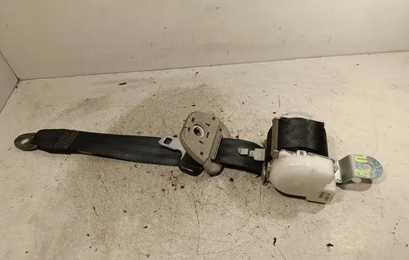 Nissan Navara D40 Rear seatbelt 071501