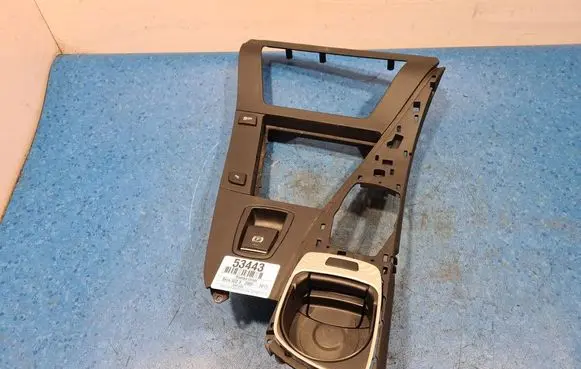 BMW 5 E60 E61 Center console 9171556