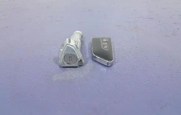 Skoda Octavia 985 Ignition lock 5E3959753G